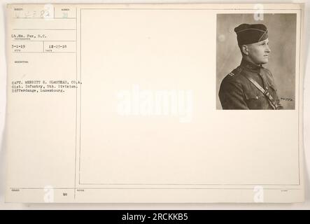 Le capitaine Merritt E. Olmstead, de la compagnie A, 61e infanterie, 5e division, photographié à Differdange, Luxembourg pendant la première Guerre mondiale. Photographié par le lieutenant William Fox le 1 mars 1919. Cette image fait partie des photographies de la collection American Military Activities. Banque D'Images