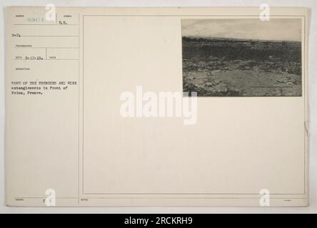 Tranchées et enchevêtrements de fils devant Reims, France. Photo prise le 12 mai 1919. Cette image montre les structures défensives utilisées par l'armée américaine pendant la première Guerre mondiale afin de protéger leur position. Banque D'Images