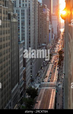 Scène de la 34e rue depuis le ciel dans le quartier de Murray Hill, New York City, USA 2023 Banque D'Images