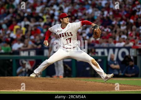 Anaheim, Californie, États-Unis. 14 juillet 2023. Le lanceur SHOHEI OHTANI des Angels de Los Angeles lors d'un match contre les Astros de Houston le 14 juillet 2023 au Angel Stadium d'Anaheim. Les Anges ont perdu 7-5. (Image de crédit : © Mark Edward Harris/ZUMA Press Wire) USAGE ÉDITORIAL SEULEMENT! Non destiné à UN USAGE commercial ! Banque D'Images