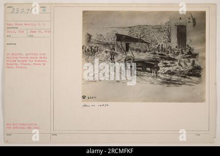 Soldats américains aidant des femmes françaises à dépouiller des branches de saules pour la fabrication de paniers à Reherry, France. Photographie prise par le sergent Simon Warolin le 10 juin 1918. Cette image fait partie de la collection 'photographies des activités militaires américaines pendant la première Guerre mondiale.' Banque D'Images