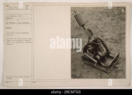 Photographie d'un lanceur de grenades Griman en position de tir. L'image a été prise le 27 avril 1918 par le lieutenant Hargan du signal corps. Il représente l'école de mortier de tranchée de l'armée à ft. De la Bonnelle à Langres, France. La photo a été publiée par l'A.F. Censurer le 7 janvier 1919. Banque D'Images