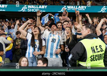 Sydney, Australie. 15 juillet 2023. Les supporters argentins célèbrent le match du championnat de rugby eToro 2023 entre l'Australie et l'Argentine au CommBank Stadium le 15 juillet 2023 à Sydney, en Australie Credit : IOIO IMAGES/Alamy Live News Banque D'Images