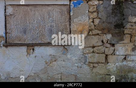 mur de plâtre détruit ou fond grunge de texture de mur de brique de ciment. Banque D'Images