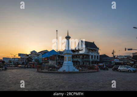16 juillet 2023 : Tugu Yogyakarta, alias Golong Gilig Monument, est une icône historique de Yogyakarta, en Indonésie, construite par Sri Sultan Hamengkubuwono I en 1775. Banque D'Images