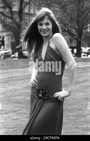 Photo de dossier datée du 13/04/73 de Jane Birkin. La chanteuse et actrice est décédée à l’âge de 76 ans, selon les médias français. Date d'émission : dimanche 16 juillet 2023. Banque D'Images