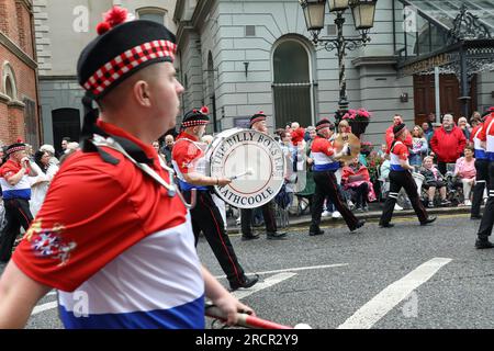 Le Billy Boys Flute Band Rathcoole marche à Belfast sur le Twelfth Banque D'Images