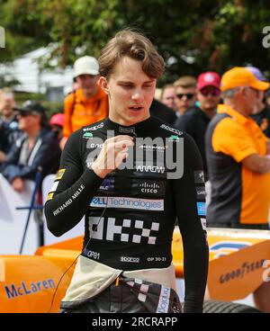 USAGE ÉDITORIAL SEUL Oscar Piastri assiste au Goodwood Festival of Speed à Goodwood House dans le West Sussex. Date de la photo : dimanche 16 juin 2023. Banque D'Images