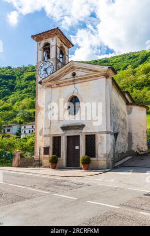 Italie Veneto Mura (Comune di Cison di Valmarino) - Église de Saint-Laurent Gothard (14e siècle) Banque D'Images