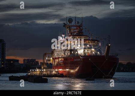 Sir David Attenborough Polar Research Vessel amarré à Greenwich Londres le 29 octobre 2021. Banque D'Images