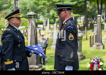 Le 54th Massachusetts Volunteer Regiment, sélectionné Garde d'honneur participant officiellement à la cérémonie honorant la vie de George Washington Dugan. Banque D'Images