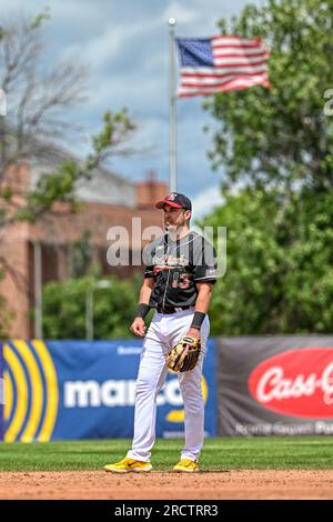 Manuel Boscan (13), infielder des FM Redhawks, lors du match contre les Sioux City Explorers au baseball professionnel de l'American Association au Newman Outdoor Field à Fargo, Dakota du Nord, le dimanche 16 juillet 2023. Sioux City a gagné 7-2. Photo de Russell Hons/CSM (image de crédit : © Russell Hons/Cal Sport Media) Banque D'Images