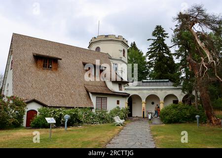 L'atelier et la résidence, aujourd'hui musée, du peintre finlandais Akseli Gallen-Kallela, situés à l'extérieur d'Helsinki, en Finlande Banque D'Images