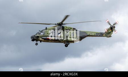 Aviation militaire allemande - NHIndustries NH90 TTH, arrivée à RAF Fairford pour le Royal International Air Tattoo 2023. Banque D'Images