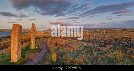 Scènes de Stromness, y compris le port, les pierres de Stenness et l'anneau de Bordgar. Orkney Banque D'Images