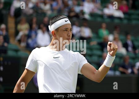 16 juillet 2023 ; All England Lawn tennis and Croquet Club, Londres, Angleterre : Tournoi de tennis de Wimbledon ; Tokito&#xa0;Oda (JPN) célèbre pour ses entraîneurs, finale en fauteuil roulant en simple masculin Banque D'Images