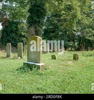 Cimetière. À l'origine connue sous le nom d'Old Green Hill Church, St. L'église épiscopale de Bartholomew est située près de Quantico, Maryland USA. Banque D'Images