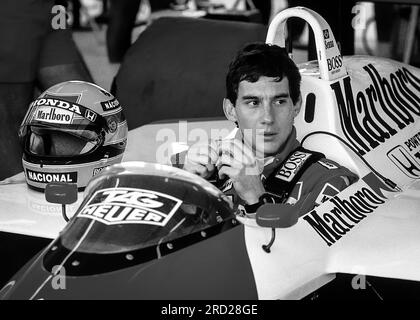 Imola, Italie. 01 mai 1988. Grand Prix de Saint-Marin. Championnat du monde de F1 1988. #12 Ayrton Senna, brésilien, sur sa McLaren Honda. Banque D'Images