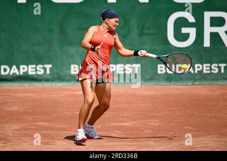 Budapest, Hongrie. 18 juillet 2023. Diana Maksimovna Snaider (RUS) lors de la deuxième journée du Grand Prix de tennis de Hongrie WTA250 le 18 juillet 2023 au Romai Teniszakademia, Budapest, Hongrie crédit : Live Media Publishing Group/Alamy Live News Banque D'Images