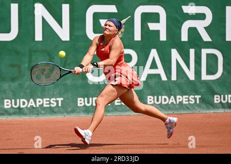 Budapest, Hongrie. 18 juillet 2023. Diana Maksimovna Snaider (RUS) lors de la deuxième journée du Grand Prix de tennis de Hongrie WTA250 le 18 juillet 2023 au Romai Teniszakademia, Budapest, Hongrie crédit : Live Media Publishing Group/Alamy Live News Banque D'Images