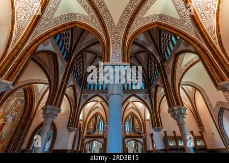 Intérieur du palais épiscopal d'Astorga conçu par le célèbre architecte moderniste catalan Antoni Gaudí. Astorga (León), Espagne. Banque D'Images