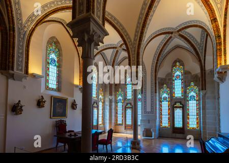 Intérieur du palais épiscopal d'Astorga conçu par le célèbre architecte moderniste catalan Antoni Gaudí. Astorga (León), Espagne. Banque D'Images