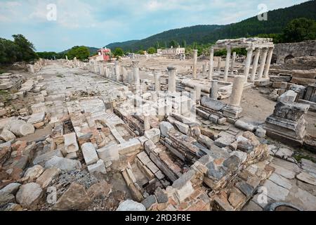 Mugla, Turquie - 20 juillet 2023 : ruines de l'église byzantine dans l'ancienne ville de Stratonikeia Banque D'Images