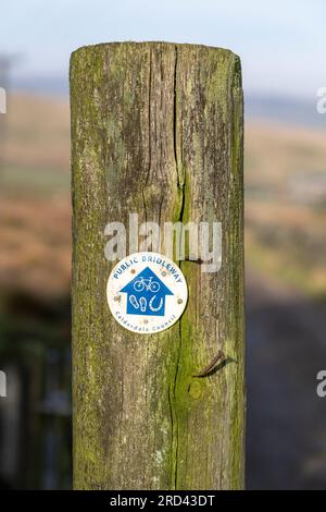 Bridleway panneau près de Stoodley Pike sur Pennine Way, Calderdale. Banque D'Images