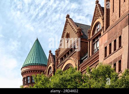 Bedford Stuyvesant : monument historique Boys High School, roman avec enthousiasme, conçu par le même architecte que la Girls High School voisine. Banque D'Images