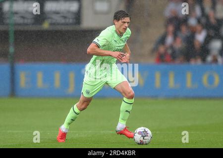 Cheltenham, Royaume-Uni. 18 juillet 2023. Adam atteint le #20 de West Bromwich Albion en action lors du match amical de pré-saison Cheltenham Town vs West Bromwich Albion au Stadium complètement Suzuki, Cheltenham, Royaume-Uni, le 18 juillet 2023 (photo de Gareth Evans/News Images) à Cheltenham, Royaume-Uni le 7/18/2023. (Photo Gareth Evans/News Images/Sipa USA) crédit : SIPA USA/Alamy Live News Banque D'Images