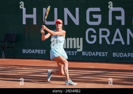 Budapest, Hongrie centrale, Hongrie. 18 juillet 2023. ANNA BONDAR de Hongrie en action pendant le GRAND PRIX DE HONGRIE - Budapest - Womens tennis, WTA250 (crédit image : © Mathias Schulz/ZUMA Press Wire) USAGE ÉDITORIAL UNIQUEMENT! Non destiné à UN USAGE commercial ! Crédit : ZUMA Press, Inc./Alamy Live News Banque D'Images