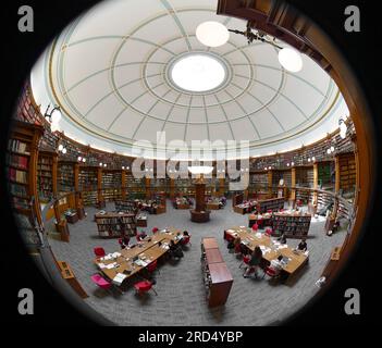 Fisheye 360, vue intérieure, salle de lecture Picton, Bibliothèque centrale, Liverpool, Angleterre, Royaume-Uni Banque D'Images