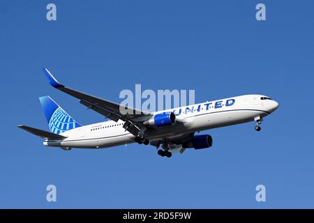 Aircraft United Airlines, Boeing 767-300, N672UA Banque D'Images