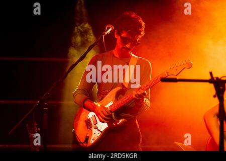 Milan, Italie. 18 juillet 2023. Luke Mark de Black Country, New Road joue en direct au Circolo Magnolia à Milan, Italie, le 18 2023 juillet (photo de Mairo Cinquetti/Sipa USA) crédit : SIPA USA/Alamy Live News Banque D'Images