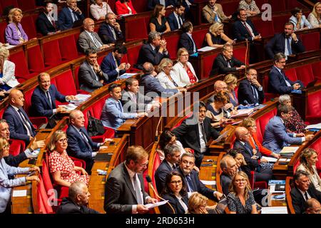 Paris, France. 18 juillet 2023. Vue générale de l'hémicycle à l'Assemblée nationale pendant la séance de questions au gouvernement. Séance de questions pour le gouvernement d'Elisabeth borne à l'Assemblée nationale, au Palais Bourbon à Paris. Crédit : SOPA Images Limited/Alamy Live News Banque D'Images