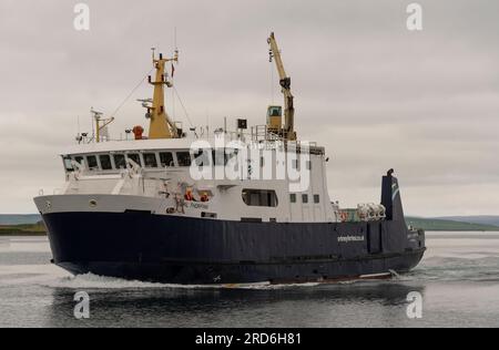 Kirkwall, îles Orcades, Écosse, Royaume-Uni. 4 juin 2023. Le véhicule Roro et le ferry de passagers, MV Earl Thorfinn an Orkney Ferries navire entrant à Kirkwall Banque D'Images