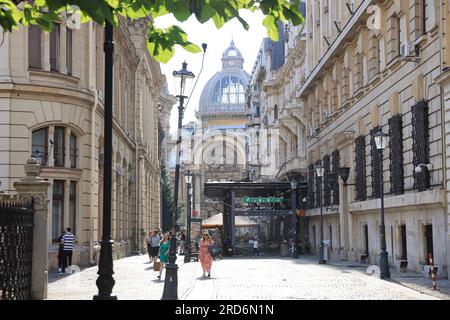 Palais historique des dépôts et des envois, ou palais CEC, siège du Bak national d'épargne, de Strada Stavropoleos, vieille ville de Bucarest, Roumanie Banque D'Images