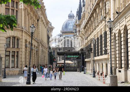 Palais historique des dépôts et des envois, ou palais CEC, siège du Bak national d'épargne, de Strada Stavropoleos, vieille ville de Bucarest, Roumanie Banque D'Images