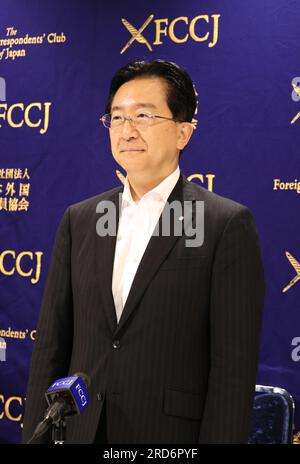 Tokyo, Japon. 19 juillet 2023. Le gouverneur d'Iwate Takuya Tasso arrive au Club des correspondants étrangers du Japon à Tokyo le mercredi 19 juillet 2023. La capitale de la préfecture d'Iwate, Morioka, a été classée deuxième après Londres sur la liste des 52 endroits à visiter du New York Times en 2023 et la superstar de la Ligue majeure de baseball, Shohei Ohtani, est originaire de la ville d'Oshu de la préfecture d'Iwate. (Photo de Yoshio Tsunoda/AFLO) Banque D'Images