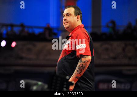Blackpool, Royaume-Uni. 16 juillet 2023. BLACKPOOL, ROYAUME-UNI - 16 JUILLET : Kim Huybrechts de Belgique pendant le jour 2 de la rencontre Betfred World Matchplay 2023 au Winter Gardens le 16 juillet 2023 à Blackpool, Royaume-Uni (photo de Pieter Verbeek/Orange Pictures) crédit : Orange pics BV/Alamy Live News Banque D'Images