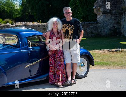 « Metropolis » du créateur de voiture d'art personnalisé Andy Saunders, basé sur une Peugeot 202 avec l'art aérographe de Maxine Xavier Banque D'Images