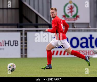Cove Rangers FC, Balmoral Stadium, Cove, Aberdeen, Royaume-Uni. 18 juillet 2023. C'est du match de la Viaply Cup entre Cove Rangers FC et Clyde FC. CONTENU DE L'IMAGE - CLYDE - BARRY CUDDIHY crédit : JasPERIMAGE/Alamy Live News Banque D'Images