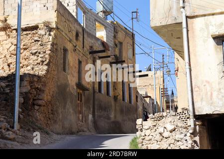 As-Salt, Jordanie : vieux bâtiments dans une ville arabe (une ville du patrimoine mondial au moyen-Orient) Banque D'Images