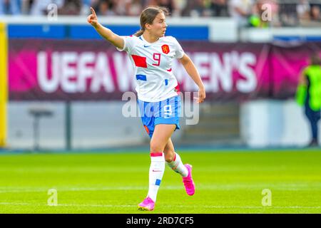 Leuven, Belgique. 18 juillet 2023. Hanna Huizenga des pays-Bas U19 lors du Championnat d'Europe féminin des moins de 19 ans de l'UEFA 2022/23 match de Groupe A entre la Belgique et les pays-Bas à Den Dreef le 18 juillet 2023 à Leuven, Belgique (photo d'Orange Pictures) crédit : Orange pics BV/Alamy Live News Banque D'Images