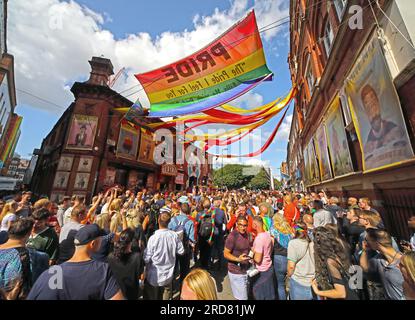 Manchester Pride - Canal Street / Bloom Street, Manchester, Angleterre, Royaume-Uni, M1 3EZ Banque D'Images