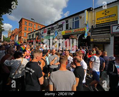 Manchester Pride - Canal Street / Bloom Street, Manchester, Angleterre, Royaume-Uni, M1 3EZ Banque D'Images