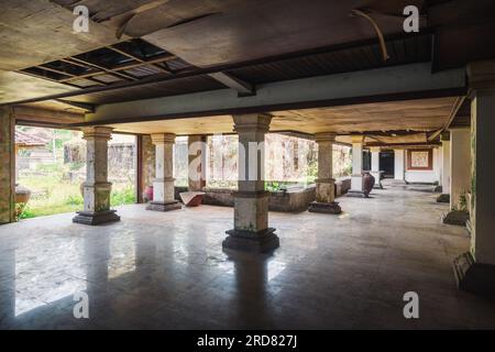 Abandoned Bedugul Taman Hôtel, le Palais fantôme de Bali Banque D'Images