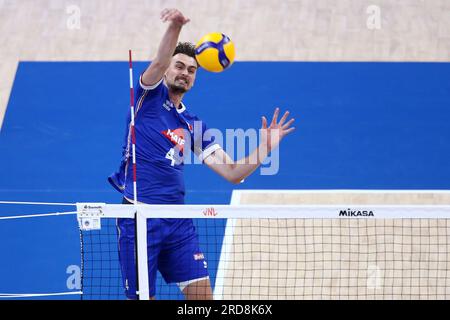 Gdansk, Pologne. 19 juillet 2023. Jean Patry lors du match de la Ligue des nations FIVB de volleyball masculin entre les États-Unis et la France le 19 juillet 2023 à Gdansk en Pologne. (Photo de Piotr Matusewicz/PressFocus/Sipa USA) crédit : SIPA USA/Alamy Live News Banque D'Images