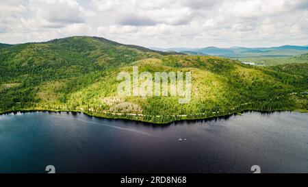 St-urbain, Canada - juillet 17 2023 : vue panoramique arial dans le parc national des Grands Jardins au Québec Banque D'Images