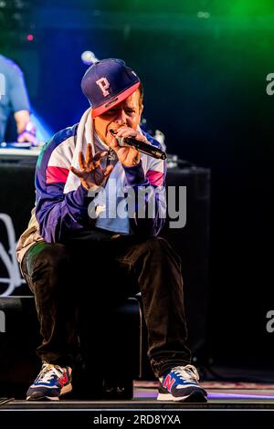 Pirineos sur se inunda de rap con Rapsusklei y Los Chicos del Maiz. Banque D'Images